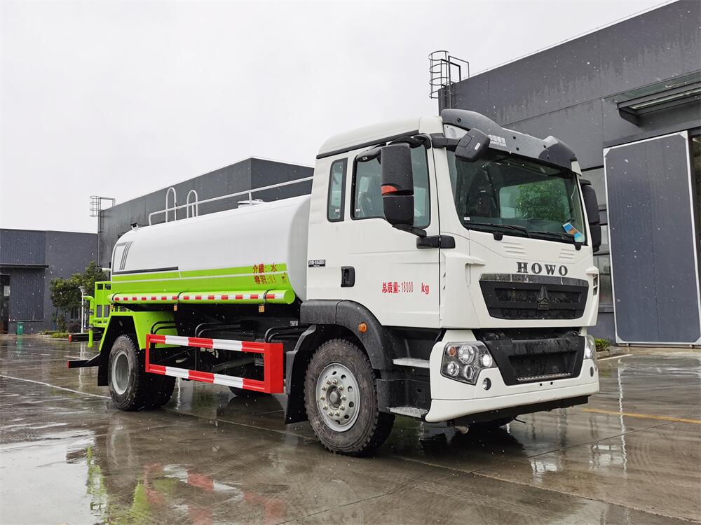 12噸15噸灑水車(chē)-重汽豪沃國(guó)六12方15立方灑水車(chē)廠家價(jià)格