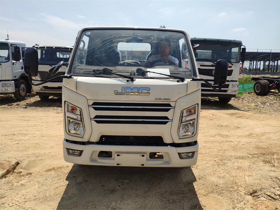 江鈴順達（3360，全柴115）國六 內(nèi)飾照片圖