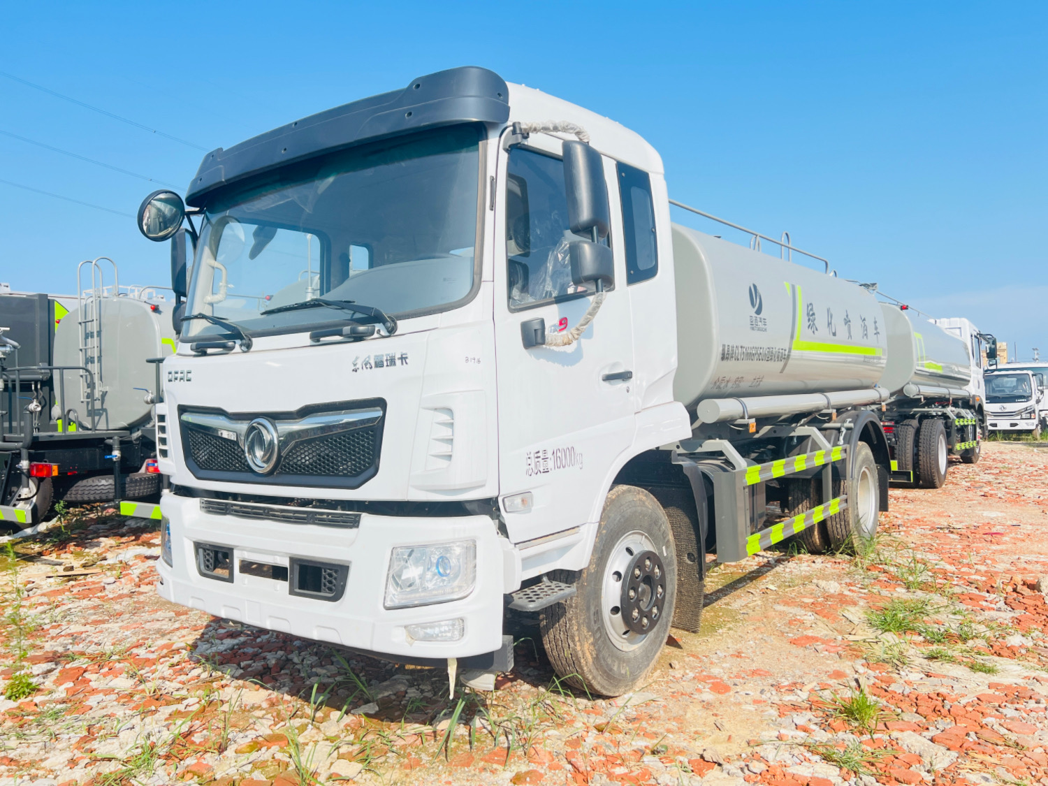 12方灑水車(chē) 盈通東風(fēng)福瑞卡F9